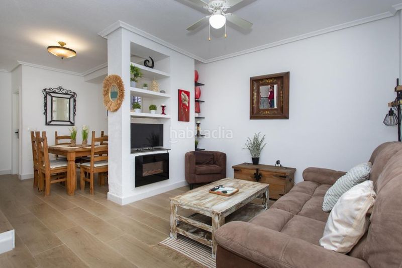 Foto fee00059-331e-4ee6-9b65-cacf32f2d5b4. Casa amb aparcament a Playa Flamenca Orihuela
