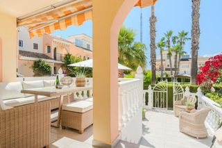 Casa in Zeniamar - Horizonte - La Campana. Amplia casa adosada con solárium privado cerca de la playa en pu