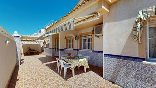 Maison à Los Balcones-Los Altos. Amplia casa familiar con solárium privado y gran patio en los al