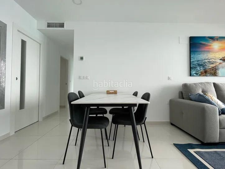 Foto 52a748c0-e7b9-4e9f-999f-4e32ab89492c. Apartament amb aparcament a Punta Prima Torrevieja