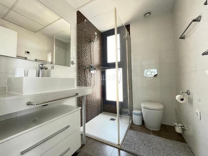 Foto c0f90747-c2f2-42c9-b4cb-2e4a1537bfea. Apartament amb aparcament a Punta Prima Torrevieja
