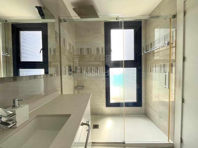 Foto fd116e27-7377-45d5-8b69-dbecd12ce30c. Apartament amb aparcament a Punta Prima Torrevieja