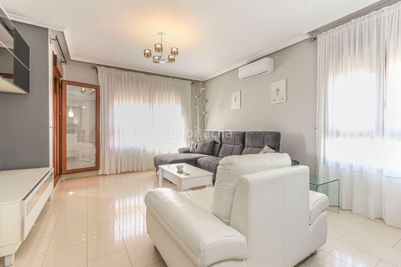 Foto 010daf42-1d4a-48d8-b49b-4579de846c84. Apartament a Los Almendros Orihuela