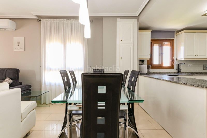 Foto 88bbf5c4-2e71-46e4-a3fe-b1dd4166e340. Apartament a Los Almendros Orihuela