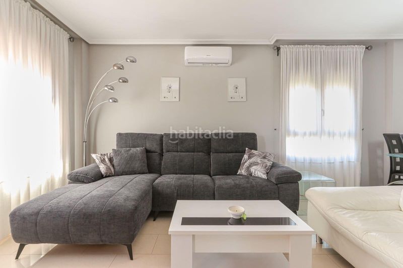 Foto c01fc40f-a804-48c0-a961-b370f3fad157. Apartament a Los Almendros Orihuela