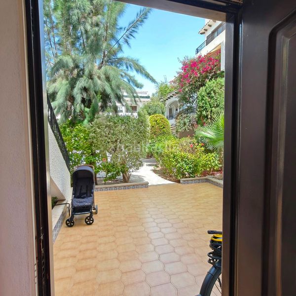 Foto d76fef5c-790d-4d3c-bd98-0669d9138294. Casa a Cabo Roig Orihuela