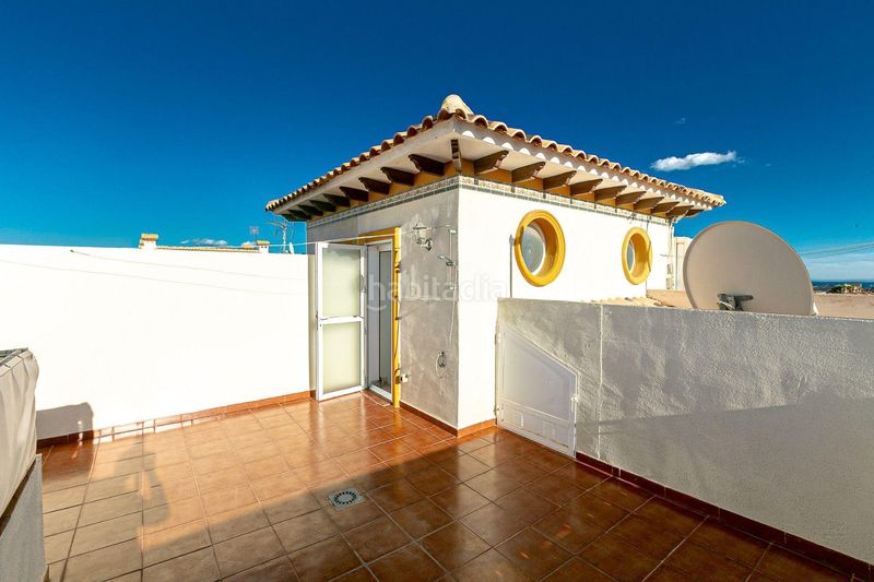 Foto 051ef937-94c4-417c-8fa2-a6308070f192. Casa amb aparcament a Playa Flamenca Orihuela