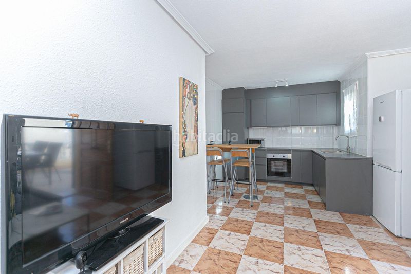 Foto 1ed7ea54-b0e0-44a7-b407-4fe0861777a3. Casa amb aparcament a Playa Flamenca Orihuela