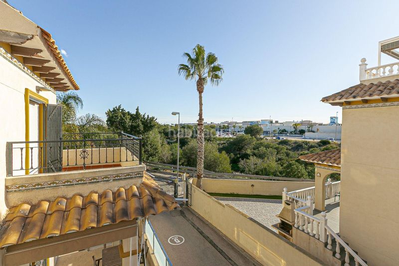 Foto 6fd228fd-6c8d-4854-8579-36a5dcc63371. Casa amb aparcament a Playa Flamenca Orihuela