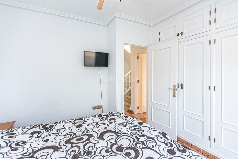Foto 7a52eb41-5039-4929-aa1d-019b45c57399. Casa amb aparcament a Playa Flamenca Orihuela