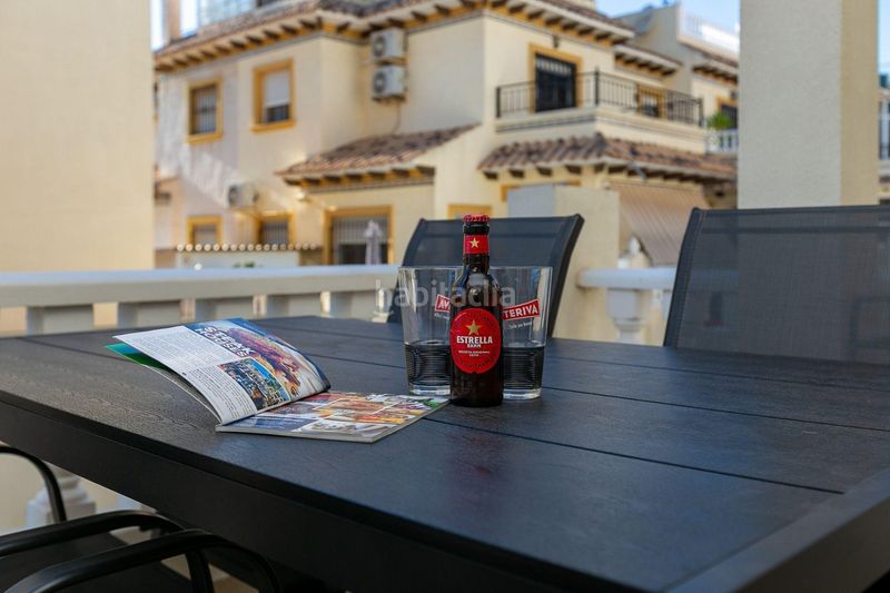 Foto ec30a3ae-4936-4514-ae96-b6790744bbe1. Casa amb aparcament a Playa Flamenca Orihuela