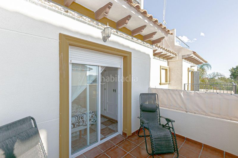 Foto f0a08cf2-b119-4e37-abfa-256481522bc9. Casa amb aparcament a Playa Flamenca Orihuela