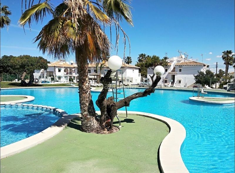 Foto 968bdbdb-7f64-4074-8e9d-a33721e02f5a. Dúplex amb piscina a Los Balcones-Los Altos Torrevieja