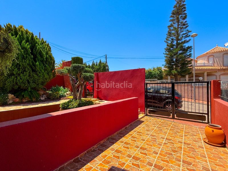 Foto 5098b301-60cc-44a8-bc08-dd8f367faa81. Chalet con parcheggio in Los Balcones-Los Altos Torrevieja