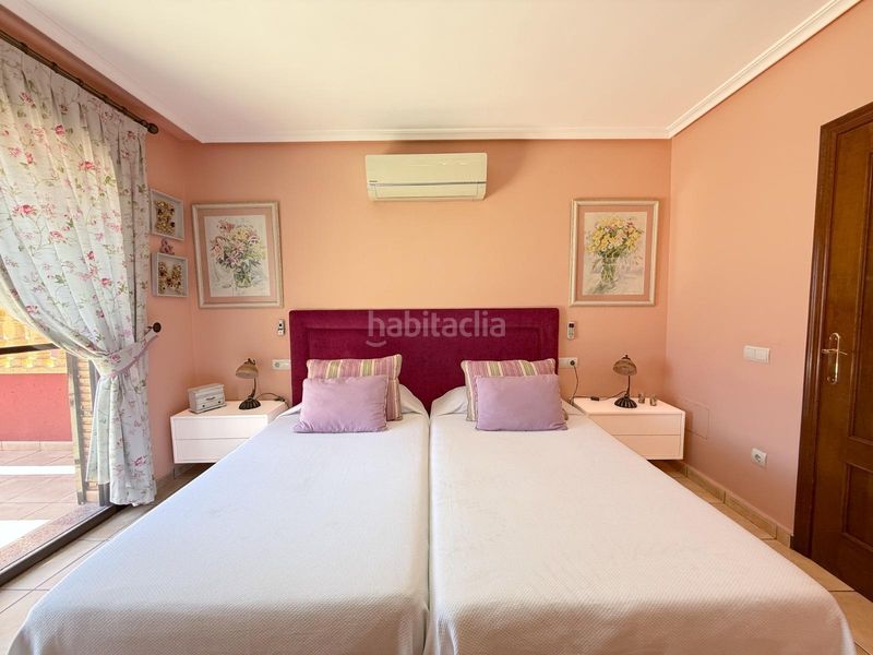 Foto 71202549-a640-479b-b9bf-2539903472a4. Chalet con parcheggio in Los Balcones-Los Altos Torrevieja