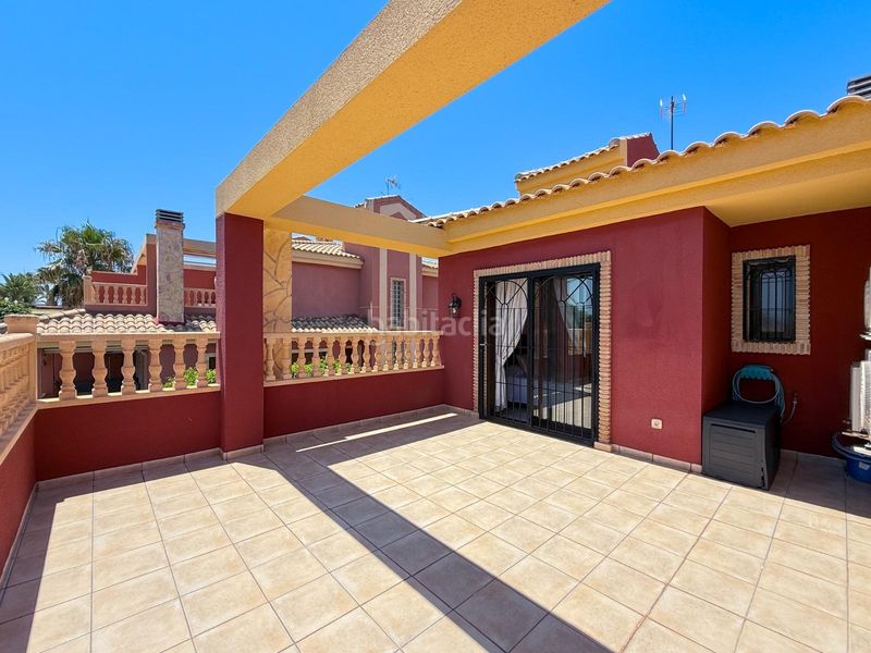 Foto d7bd8965-b3d1-407f-a64f-a680b86f6fa3. Chalet con parcheggio in Los Balcones-Los Altos Torrevieja