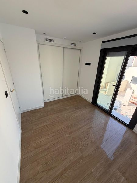 Foto cd75821f-7059-49c4-8749-48d2adb8fd72. Masia amb aparcament a Bigastro