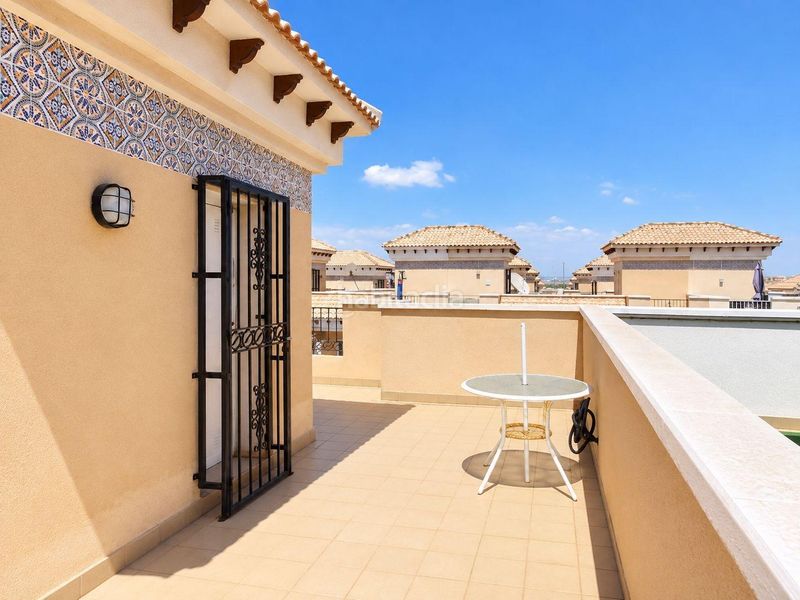 Foto a0ef414c-2ab9-4878-abf0-da0c32bd0e54. Casa preciosa casa adosada de 3 habitaciones en villamartín en Orihuela