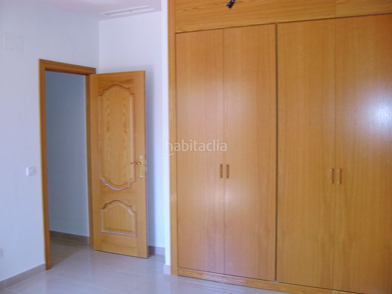 Foto ca1ab82e-73a1-4780-9100-c0f87bb428bb. Xalet amb xemeneia calefacció aparcament piscina a Guadalajara
