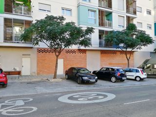 Local Comercial en Avenida Juan Pablo II 17D