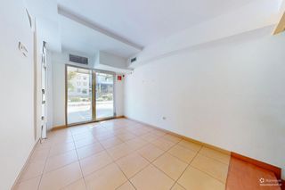 Pis a Arenales - Lugo - Avenida Marítima. Local comercial en venta a pie de calle en calle venegas