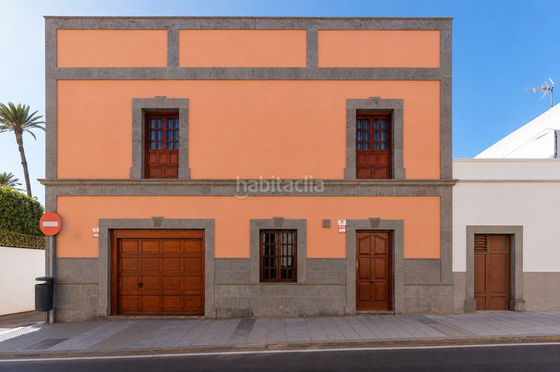 Foto 92cf0e10-9b08-4c71-8d54-cb610da6c360. Casa adossada amb calefacció aparcament a San Juan Telde