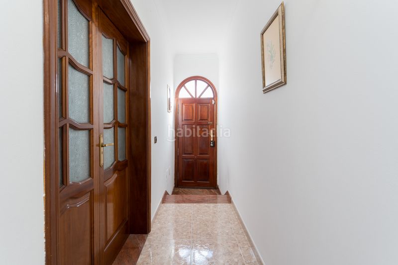 Foto a42ef309-b498-43d0-87a8-f8847324c13a. Casa adossada amb calefacció aparcament a San Juan Telde