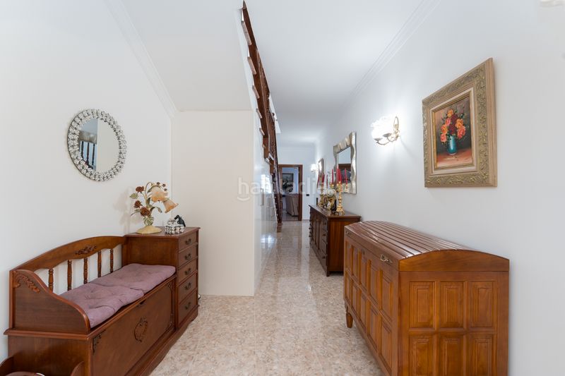 Foto e163329c-edeb-48d4-a56d-479e46717ca1. Casa adossada amb calefacció aparcament a San Juan Telde