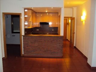 Flat in Carrer de rocafort 85. Oportunidad de inversi�n