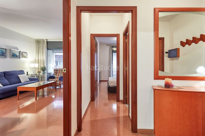 Foto 1bab26e0-b318-4dd5-8092-76b680047617. Piso vive a pie: luz, terraza y vida en el corazón de la ciudad. en Barcelona