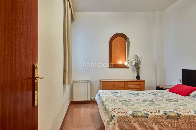 Foto 586b4726-2e1f-46ba-adcf-89ed2215df7a. Piso vive a pie: luz, terraza y vida en el corazón de la ciudad. en Barcelona