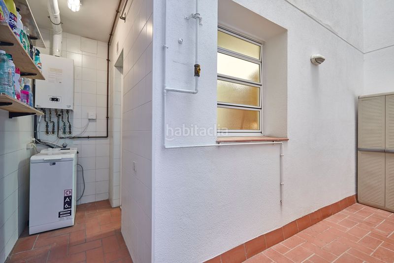 Foto e1622450-331e-4499-9608-0ee1da688459. Piso vive a pie: luz, terraza y vida en el corazón de la ciudad. en Barcelona