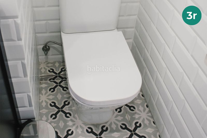 Foto ebc75d92-18d0-47ee-bfb5-cc973b8bdf11. Pis a Font de la Guatlla Barcelona