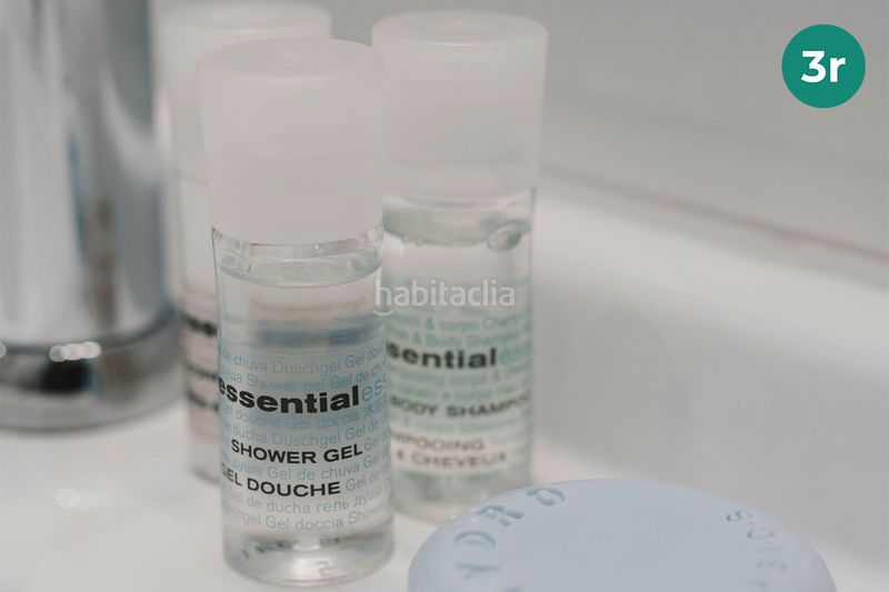 Foto f0bcd011-89c7-4b1a-8092-c4422a5be2a8. Pis a Font de la Guatlla Barcelona