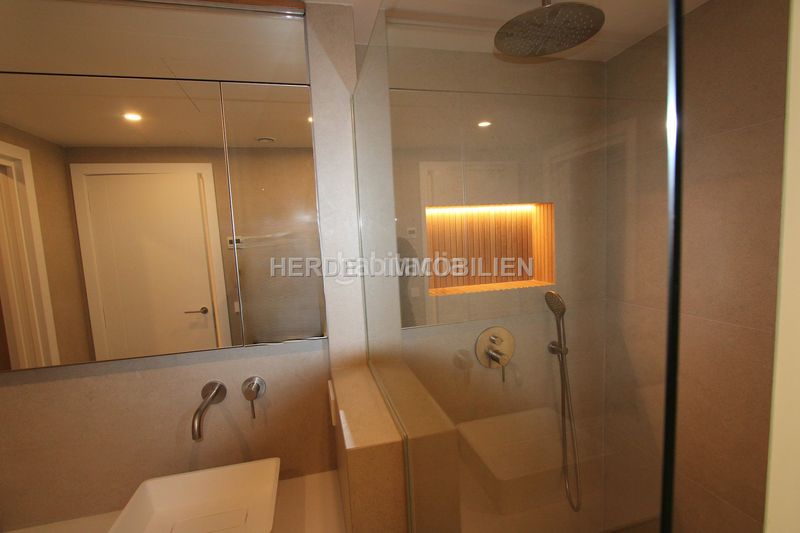 Foto 122fc9eb-1103-4584-bf7a-4d13a2ed31d6. Pis amb calefacció aparcament a Jaume III Palma de Mallorca