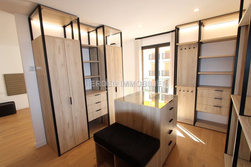 Foto 22f92240-7be3-4de8-9f82-97bf6d71dc9d. Pis amb calefacció aparcament a Jaume III Palma de Mallorca