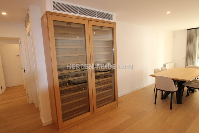 Foto 24a6f758-d9fd-4b15-967a-ff80c612fff2. Pis amb calefacció aparcament a Jaume III Palma de Mallorca