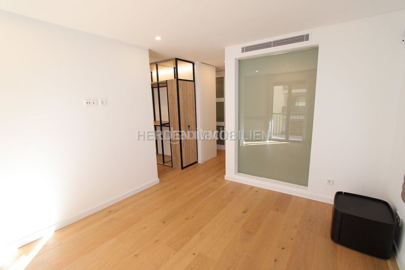 Foto 97945bd4-6dc9-431e-a4b3-db410c9acb8e. Pis amb calefacció aparcament a Jaume III Palma de Mallorca