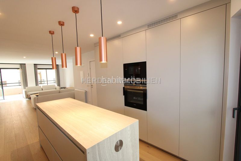 Foto 98c0aebe-d3c1-4dda-a325-2a938b900be2. Pis amb calefacció aparcament a Jaume III Palma de Mallorca