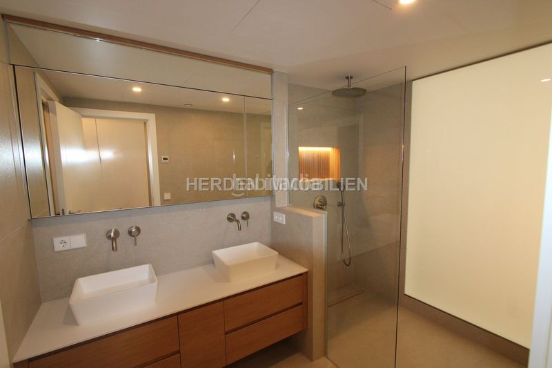 Foto b2d42be4-4636-4daa-b182-dfafdd8a9632. Pis amb calefacció aparcament a Jaume III Palma de Mallorca