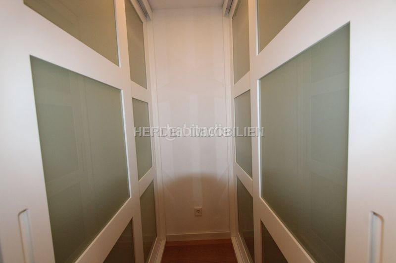 Foto bc0fbad4-53bc-4ede-8d53-a12557d8ae75. Pis amb calefacció aparcament a Jaume III Palma de Mallorca