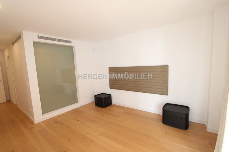 Foto f29f6e3a-782f-41c7-b9fa-22d39c6a09cb. Pis amb calefacció aparcament a Jaume III Palma de Mallorca