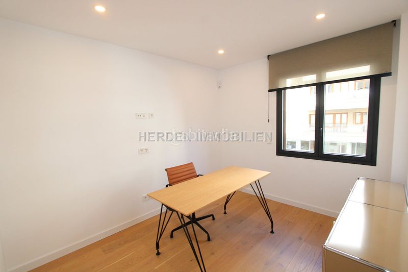 Foto fb647d72-634a-461d-a1ad-ba373e38f4e3. Pis amb calefacció aparcament a Jaume III Palma de Mallorca