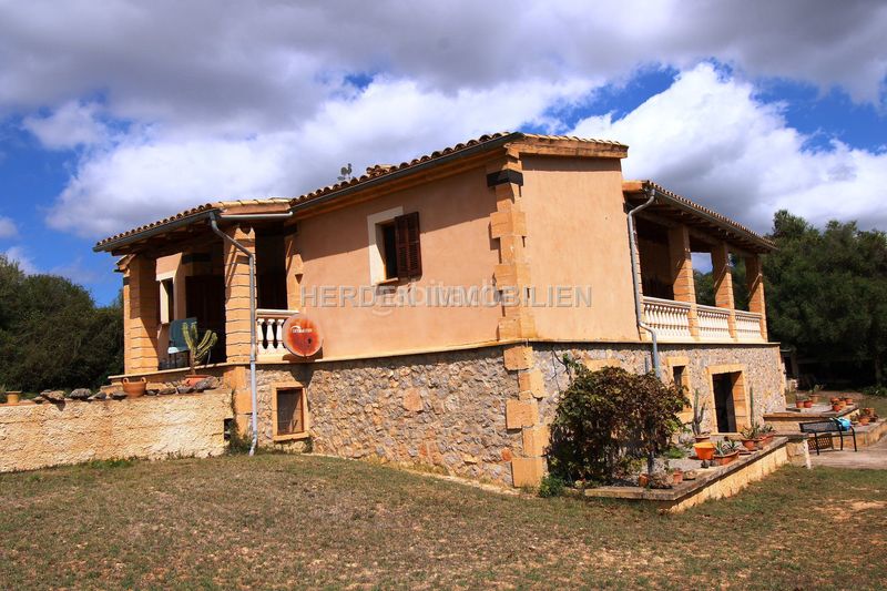 Foto ab07e76c-4677-4b8f-906a-894da6258bb5. Casa amb calefacció aparcament a Manacor centre Manacor