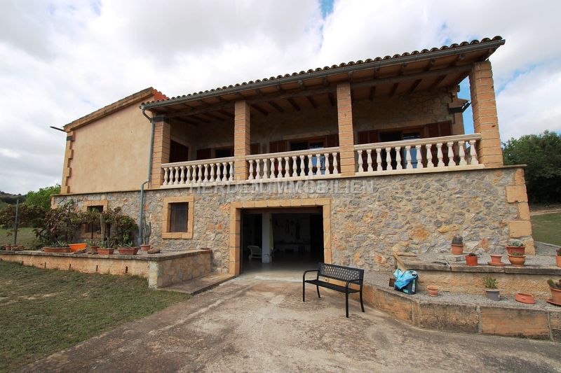 Foto d57cc040-43e1-48c5-99bc-ef7e2438ee25. Casa amb calefacció aparcament a Manacor centre Manacor