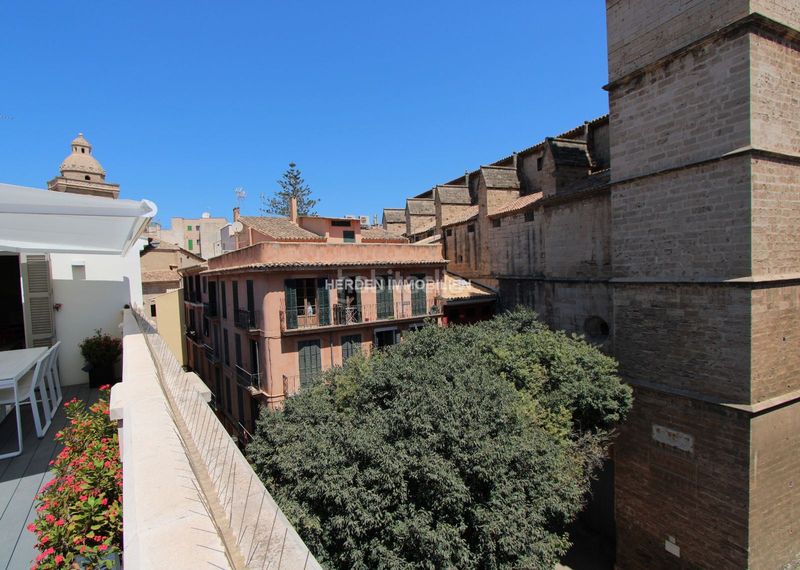 Foto 399548d9-4029-4050-87c7-a94b2c34b6f2. Casa amb calefacció aparcament piscina a El Sindicat Palma de Mallorca