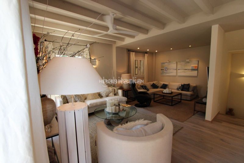 Foto 674c66f7-5079-46fe-b2ef-e21de6b66ae4. Casa amb calefacció aparcament piscina a El Sindicat Palma de Mallorca