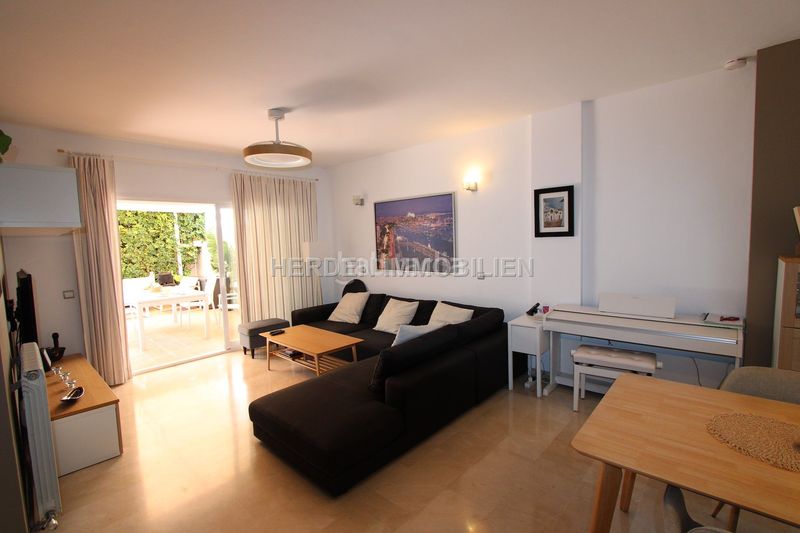 Foto 11a23f14-c73f-4023-b090-afbfd2de159d. Casa adossada amb calefacció aparcament a Son Serra-Sa Vileta Palma de Mallorca