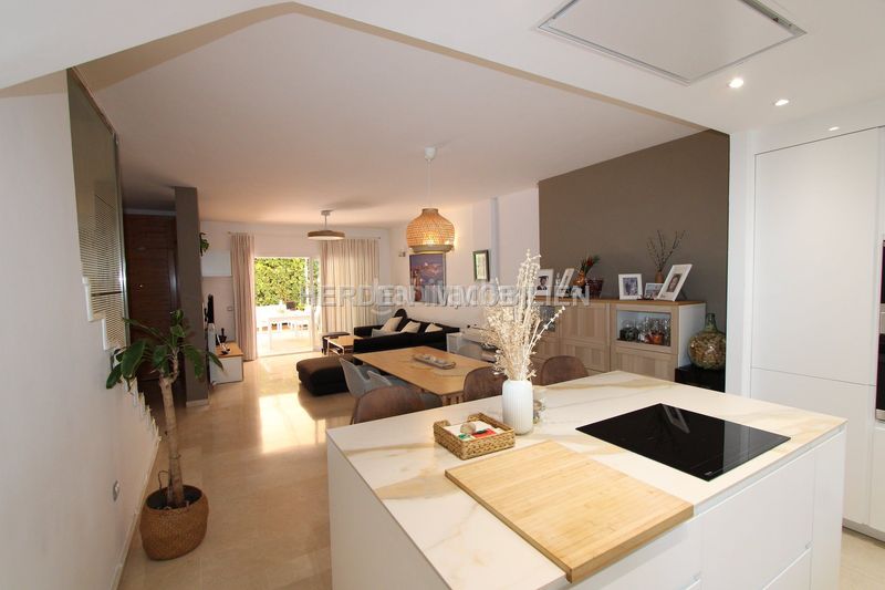 Foto 1f19d6c6-269f-475c-8693-e27110a67d98. Casa adossada amb calefacció aparcament a Son Serra-Sa Vileta Palma de Mallorca