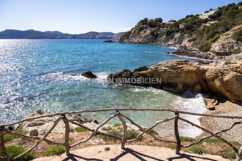 Foto 653090ea-89a7-4f40-8125-4715d0534dbd. Casa amb aparcament piscina a Costa de la Calma Calvià